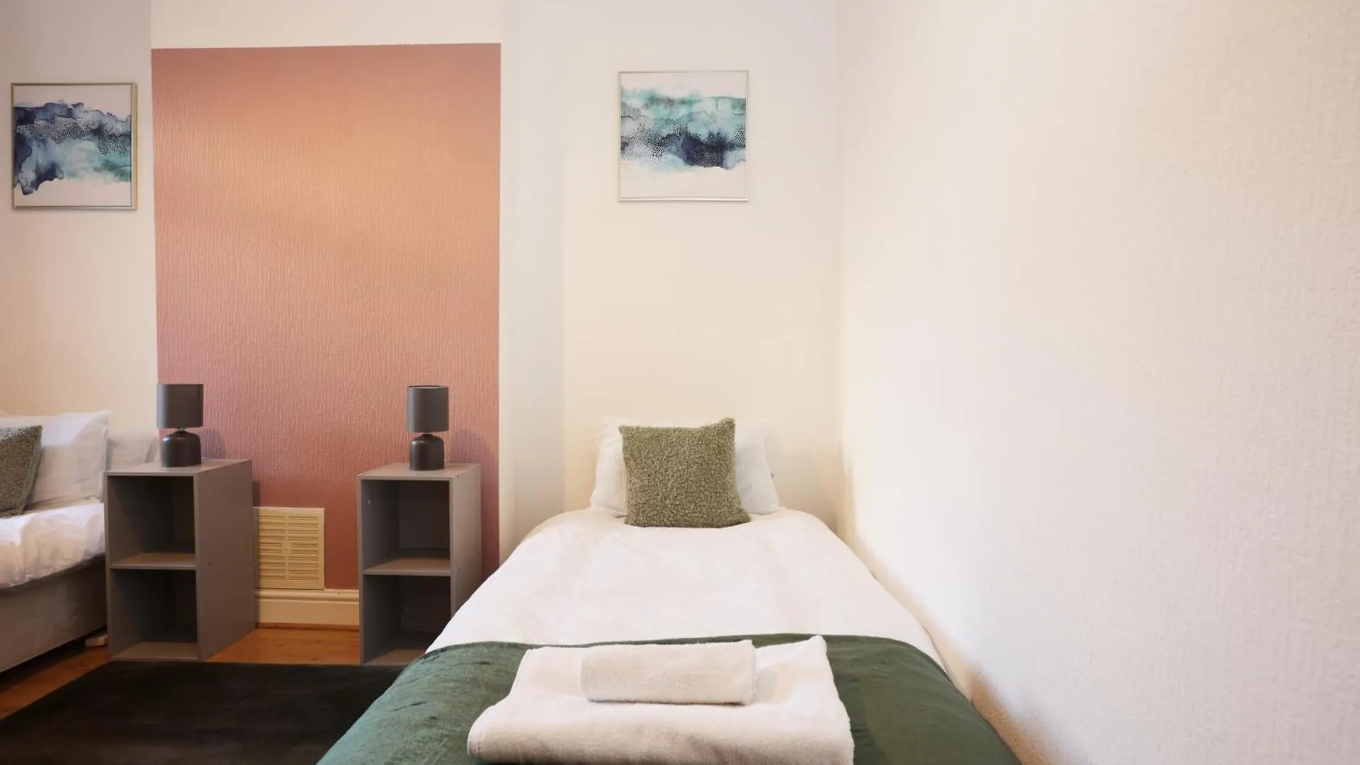 Appartement Mansfield House By N And N Stays Ltd,Perfect For Contractors & Workers, Close To Principality Stadium, Great Location, Free Parking